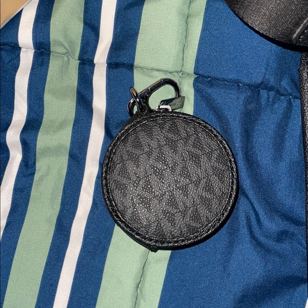 Michael Kors Black Belt Bag Set - Picture 8 of 10